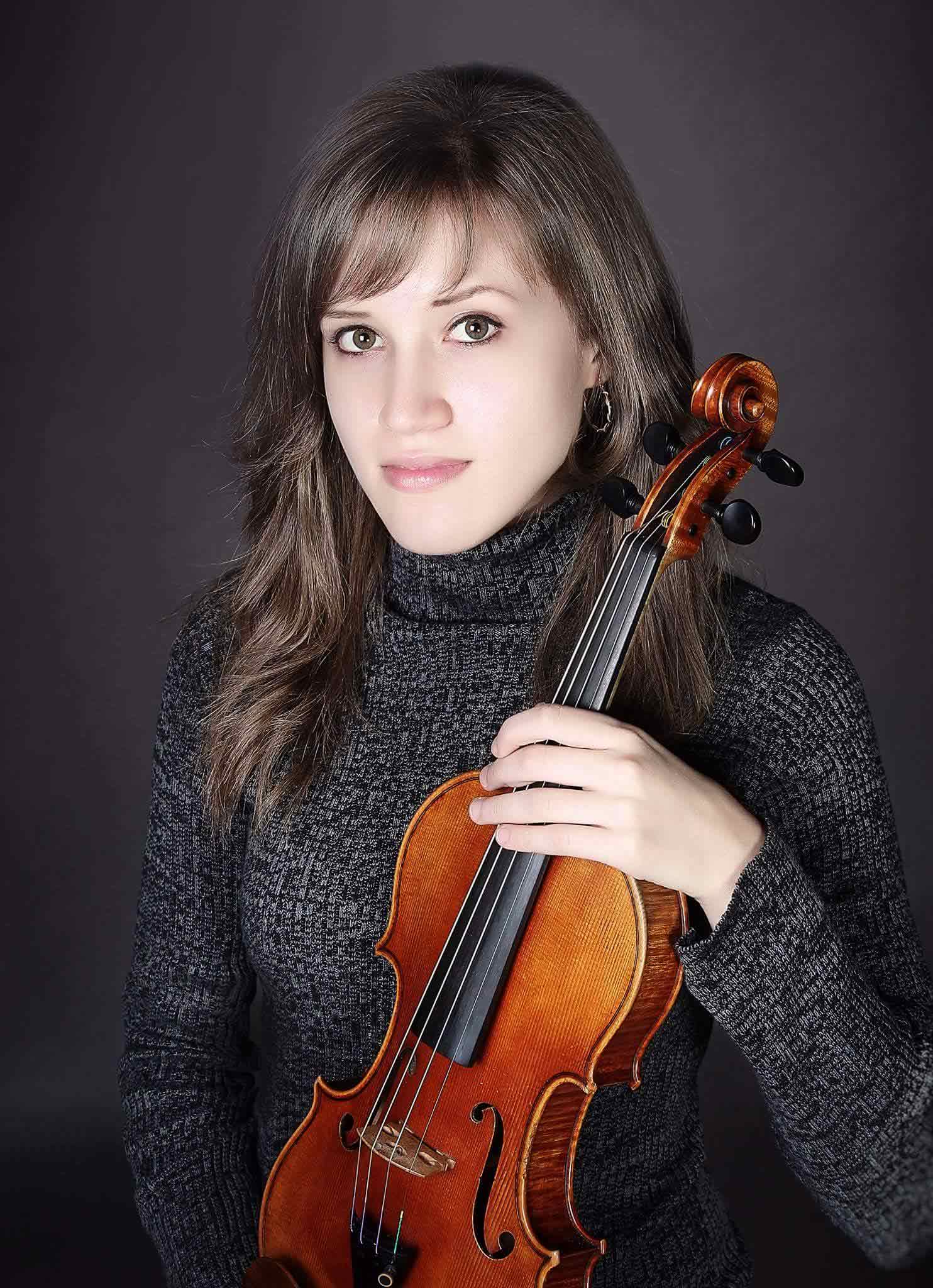 Emily Kruspe Headshot